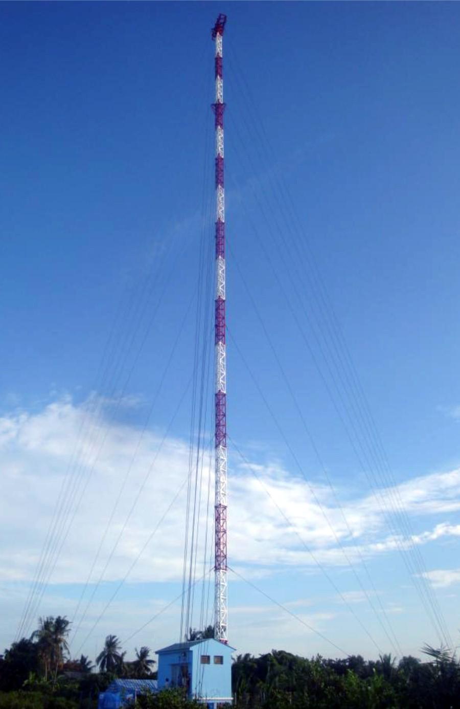 Coastal Mobile Phone Signal Posts in Nam Dinh and Thai Binh